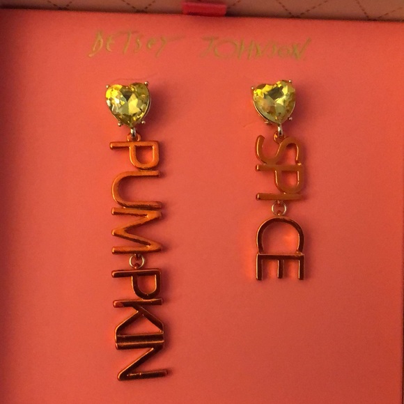 Betsey Johnson It’s Fall Y’All Orange Pumpkin Spice Mismatch Drop Earrings NIB - Picture 5 of 13